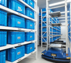 多层料箱机器人